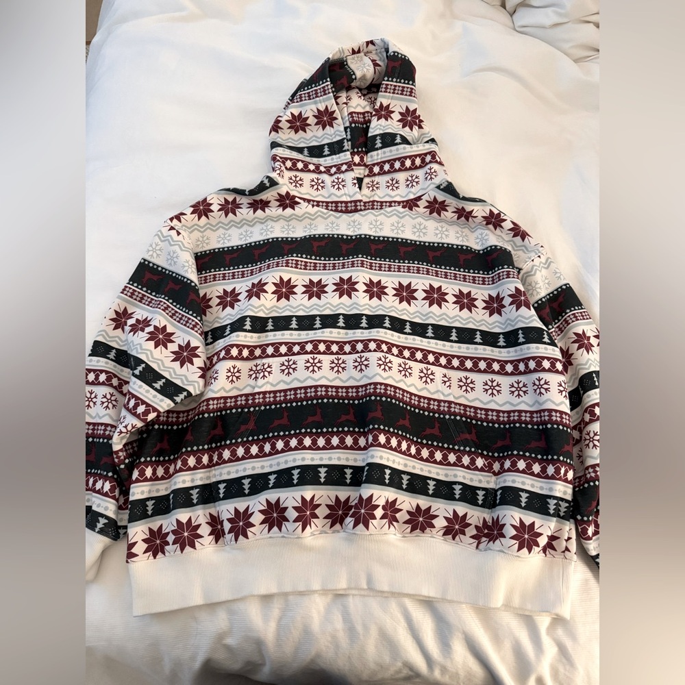 Women’s Fabletics holiday fleece hoodie, size XXL, like new